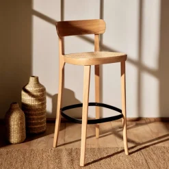 Barkruk Romane Beukenhout en rotan (zithoogte 75cm)