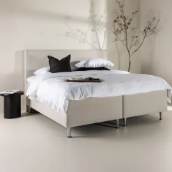 Bed Flecia 180 x 200cm
