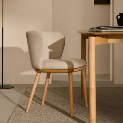 Eetkamerstoel Ciselia Chenille en essenhout