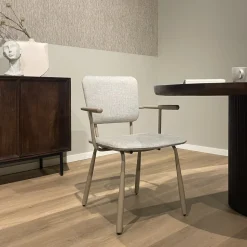 Eetkamerstoel Finn kleur Beige