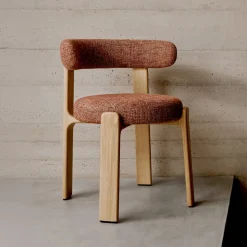 Eetkamerstoel Granite Chenille en naturel essenhout