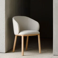 Eetkamerstoel Unda Eikenhout en stof