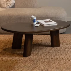Organische Salontafel Roundly Mangohout, 110 x 60cm, kleur Walnoot