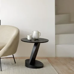 Ronde Bijzettafel Oblic Gevernist Teakhout, 52cm