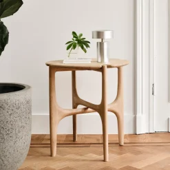 Ronde Bijzettafel PI Gevernist Hout, 47cm