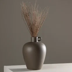 Vaas Calin 33cm hoog, kleur Bruin