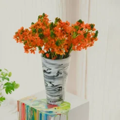 Vaas Conic Resin, kleur Zwart/Wit