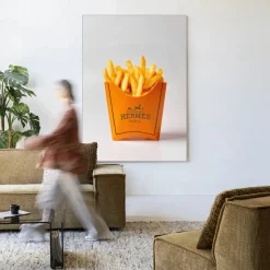 Wandkleed Hermes Fries in maat en frame naar keuze