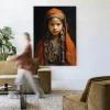 Wandkleed Traditional Girl in maat en frame naar keuze