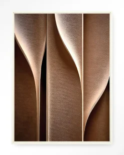 Wandkleed Whispering Curves in maat en frame naar keuze